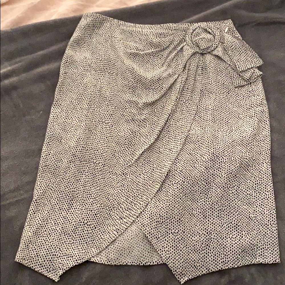 Polk dot cinched skirt